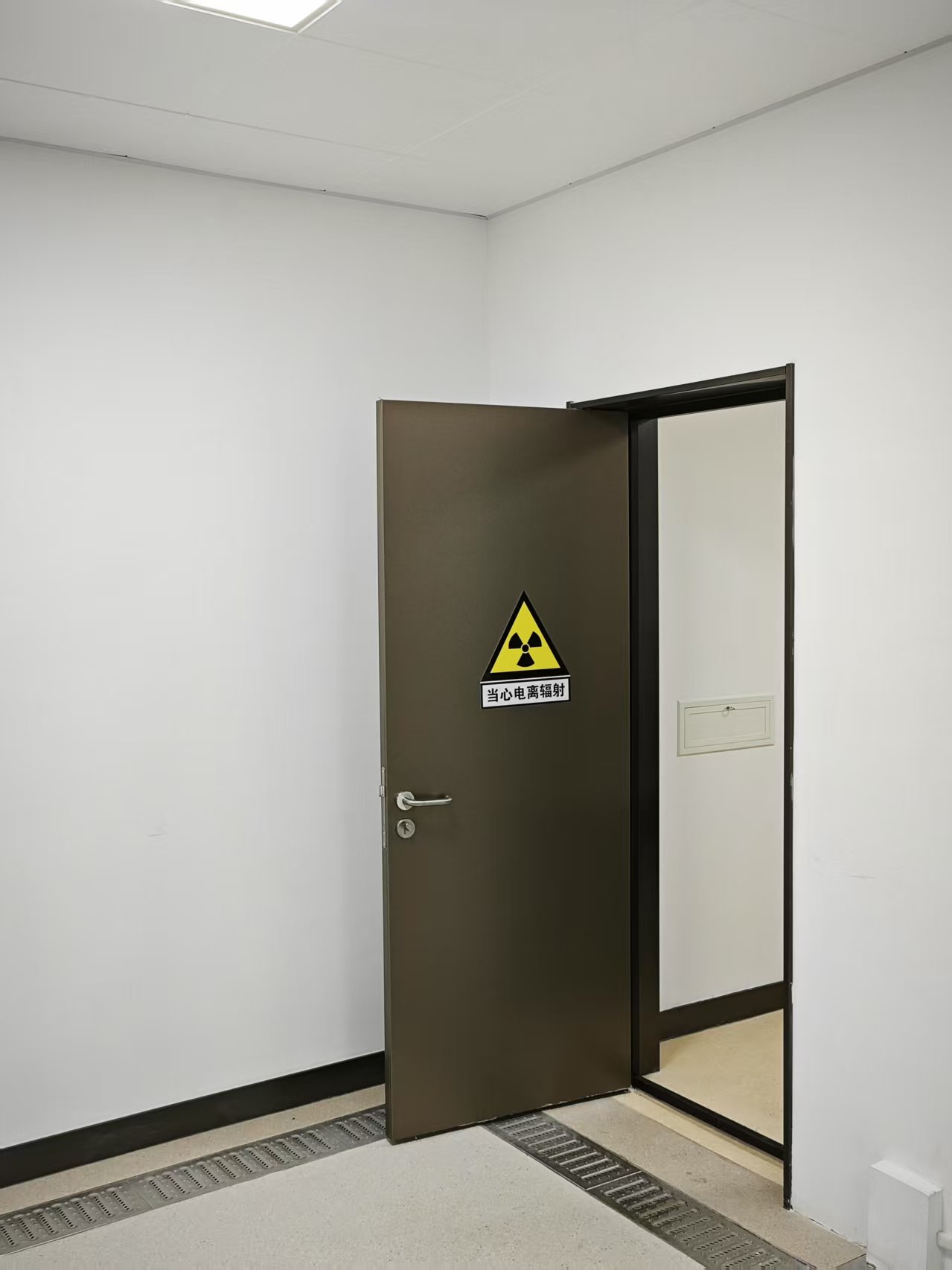 佛山CT室手动单开防护铅门